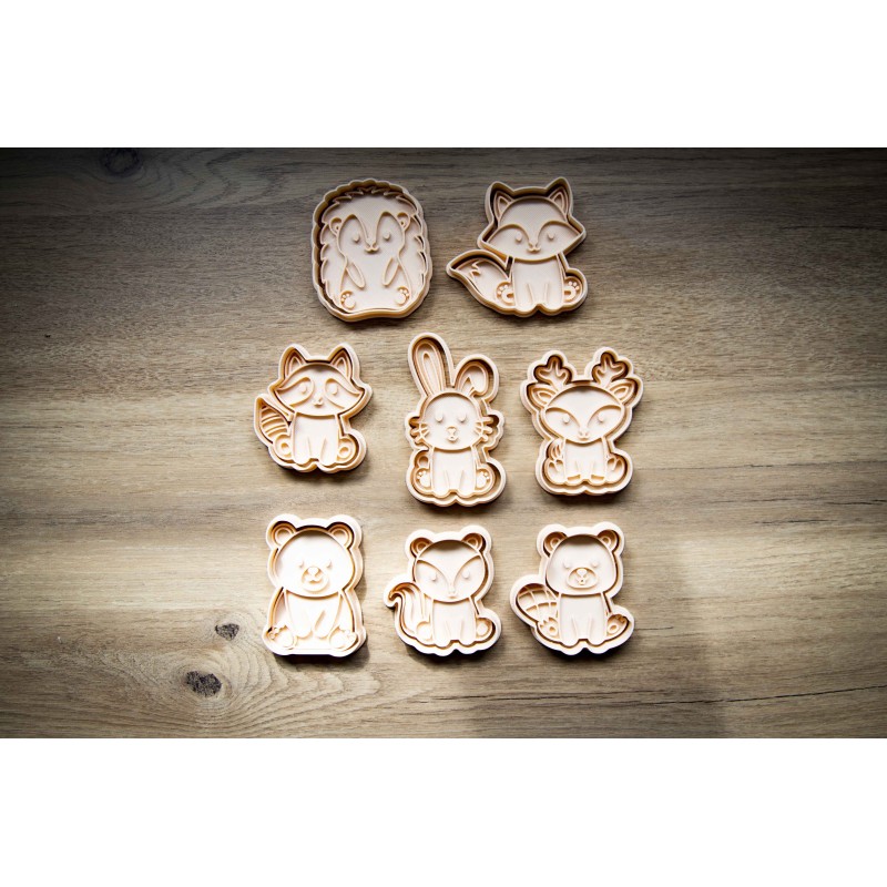 Emporte-pièces Animaux de la forêt Lot 8 cookie cutter Hérisson Renard Lapin Ours Renne Biche Castor